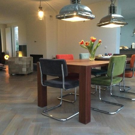 Villa Cosy Central Incl Jacuzzi Near Trainstation, Beach And City Heemstede Exterior photo